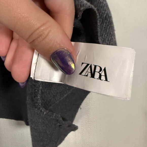 Zara Grey Sleeveless Turtleneck Sweater Vest Size Medium - Picture 6 of 7